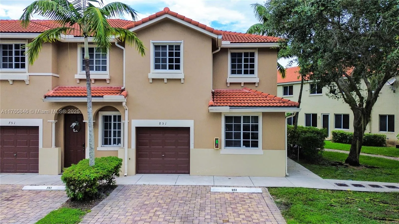 4 bedroom 3 bath for sale at 21007 NW 14th Pl # 851, Miami Gardens FL 33169