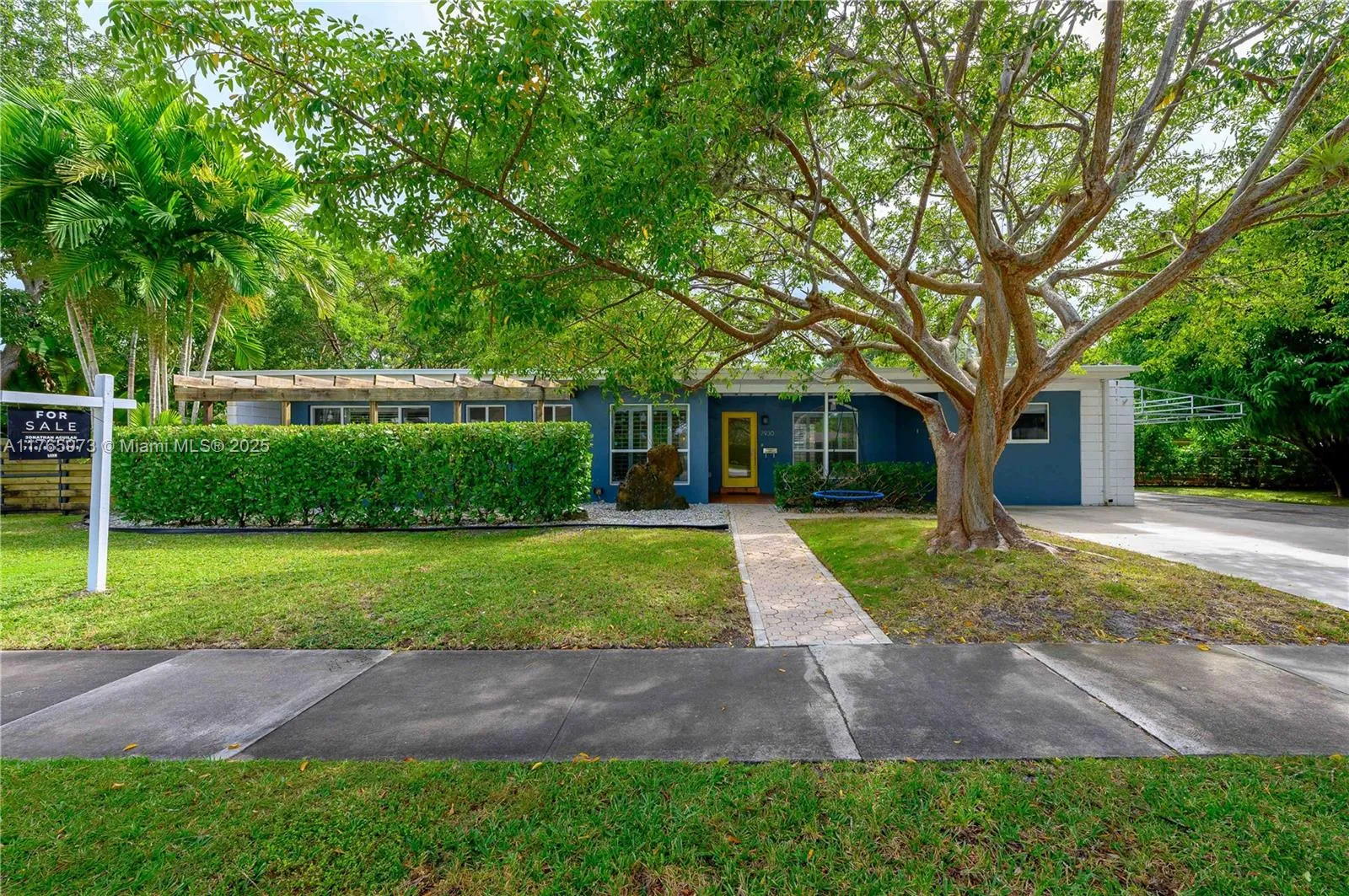 4 bedroom 2 bath Residential for sale at 7930 SW 96th St, Miami FL 33156