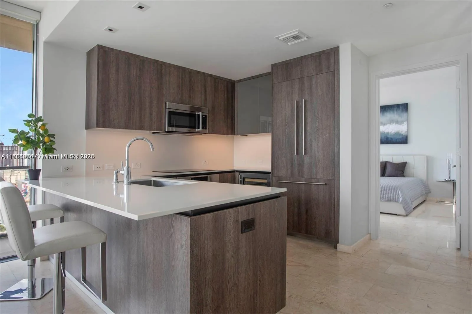 2 bedroom 2 bath for sale at 68 SE 6th St # 2412, Miami FL 33131