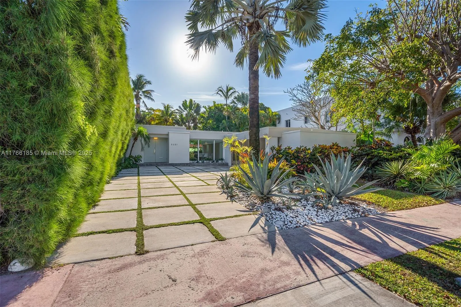 5251 La Gorce Dr, Miami Beach FL 33140