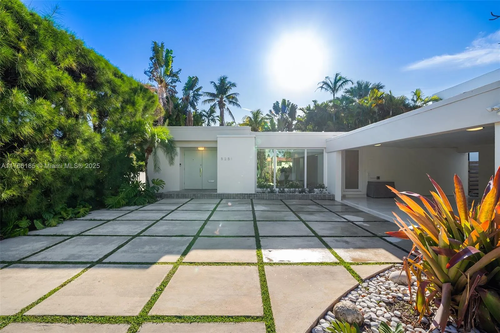 5251 La Gorce Dr, Miami Beach FL 33140