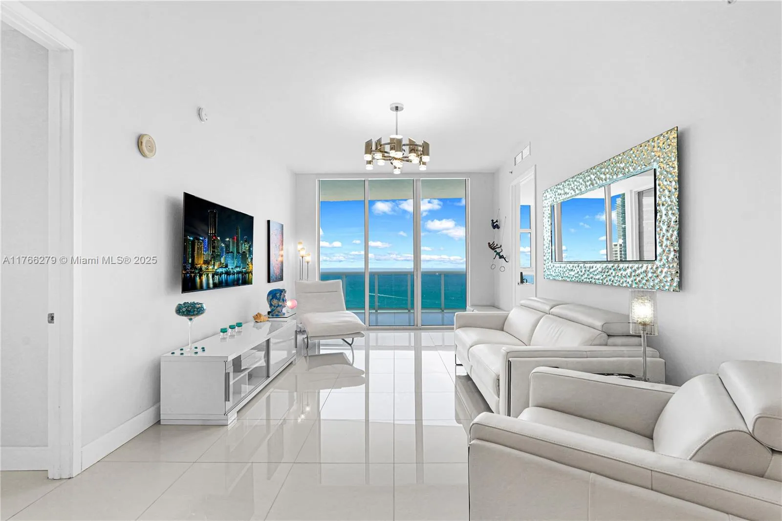 6 bedroom 4 bath for sale at 18201 Collins Ave, Sunny Isles Beach FL 33160