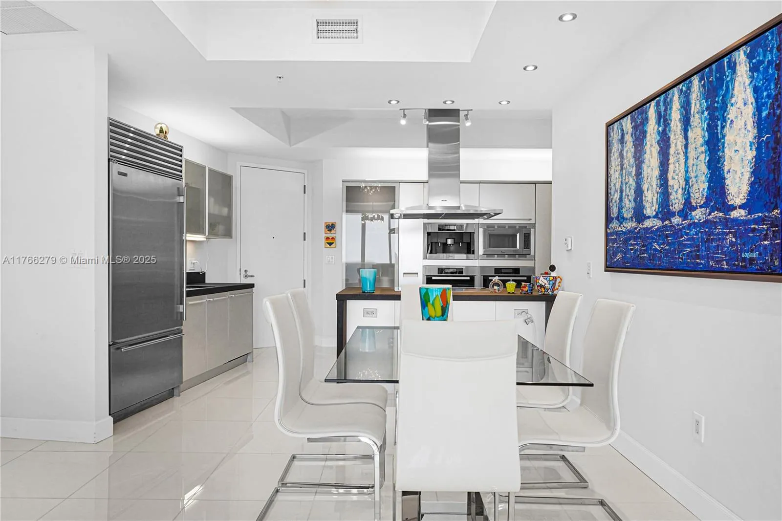 18201 Collins Ave, Sunny Isles Beach FL 33160