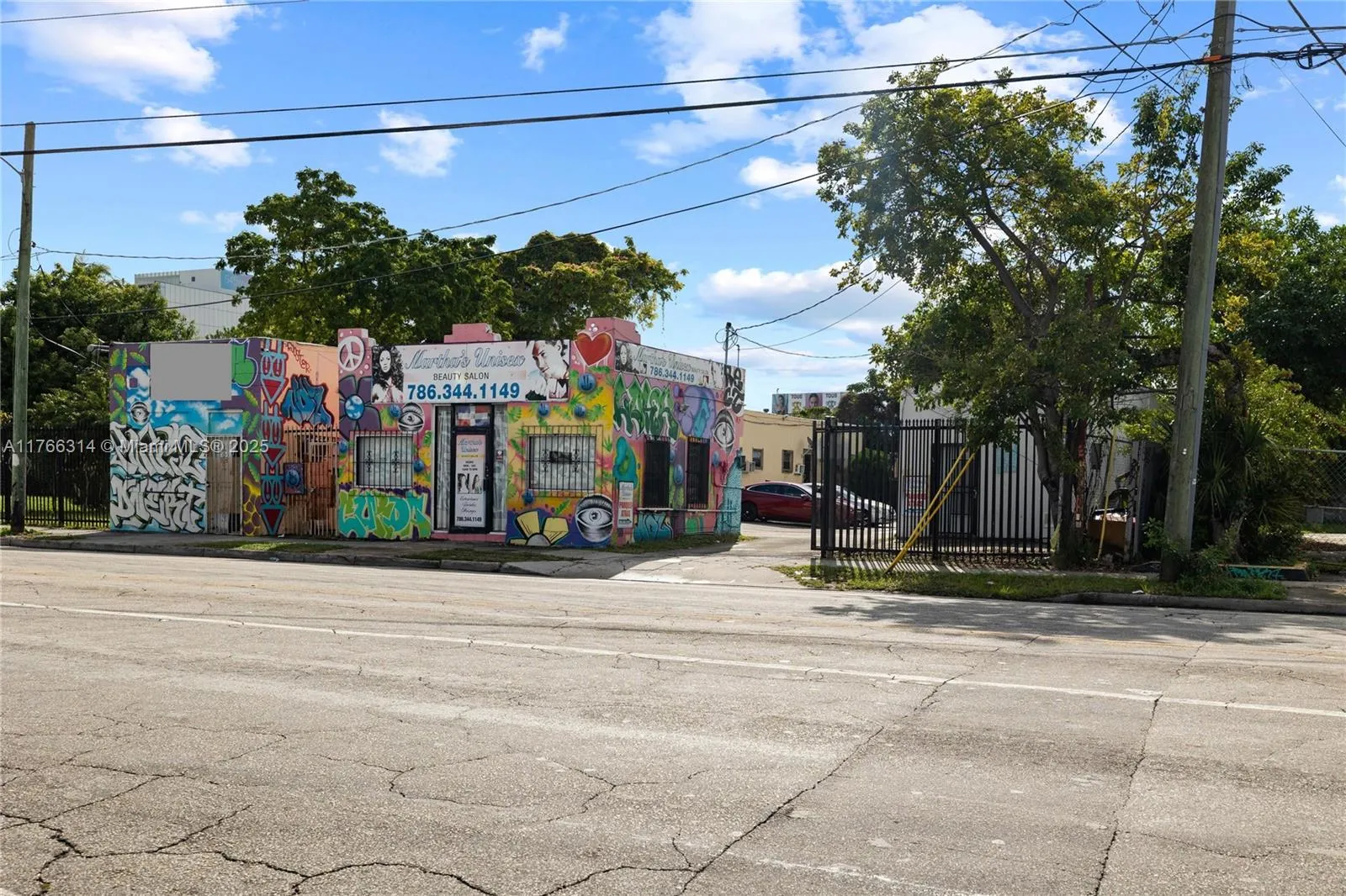 660,662,664 NW 29th St, Miami FL 33127