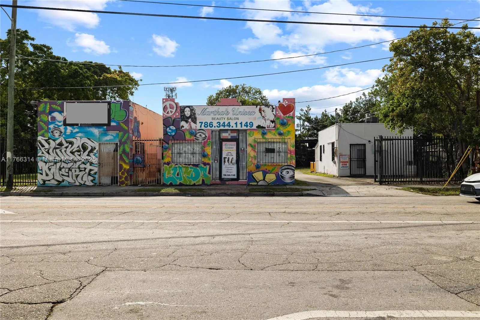 660,662,664 NW 29th St, Miami FL 33127