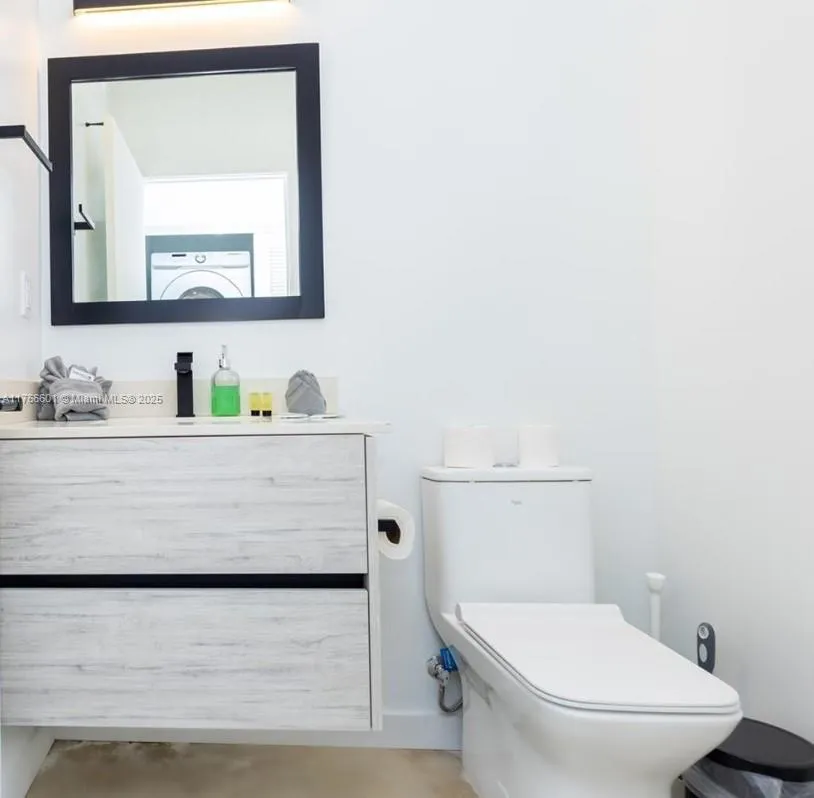 7105 NE 4th Ct # 3, Miami FL 33138