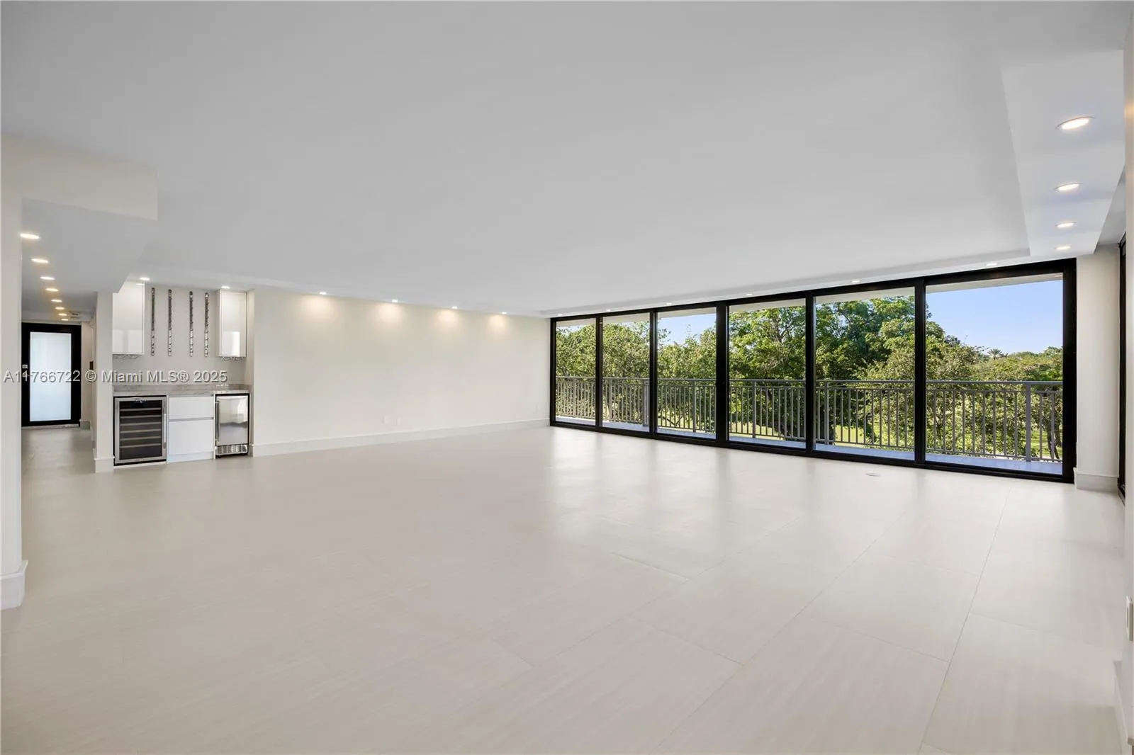 700 Coral Way # 2, Coral Gables FL 33134