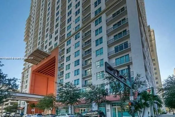 1 bedroom 1 bath for sale at 133 NE 2nd Ave # 1409, Miami FL 33132