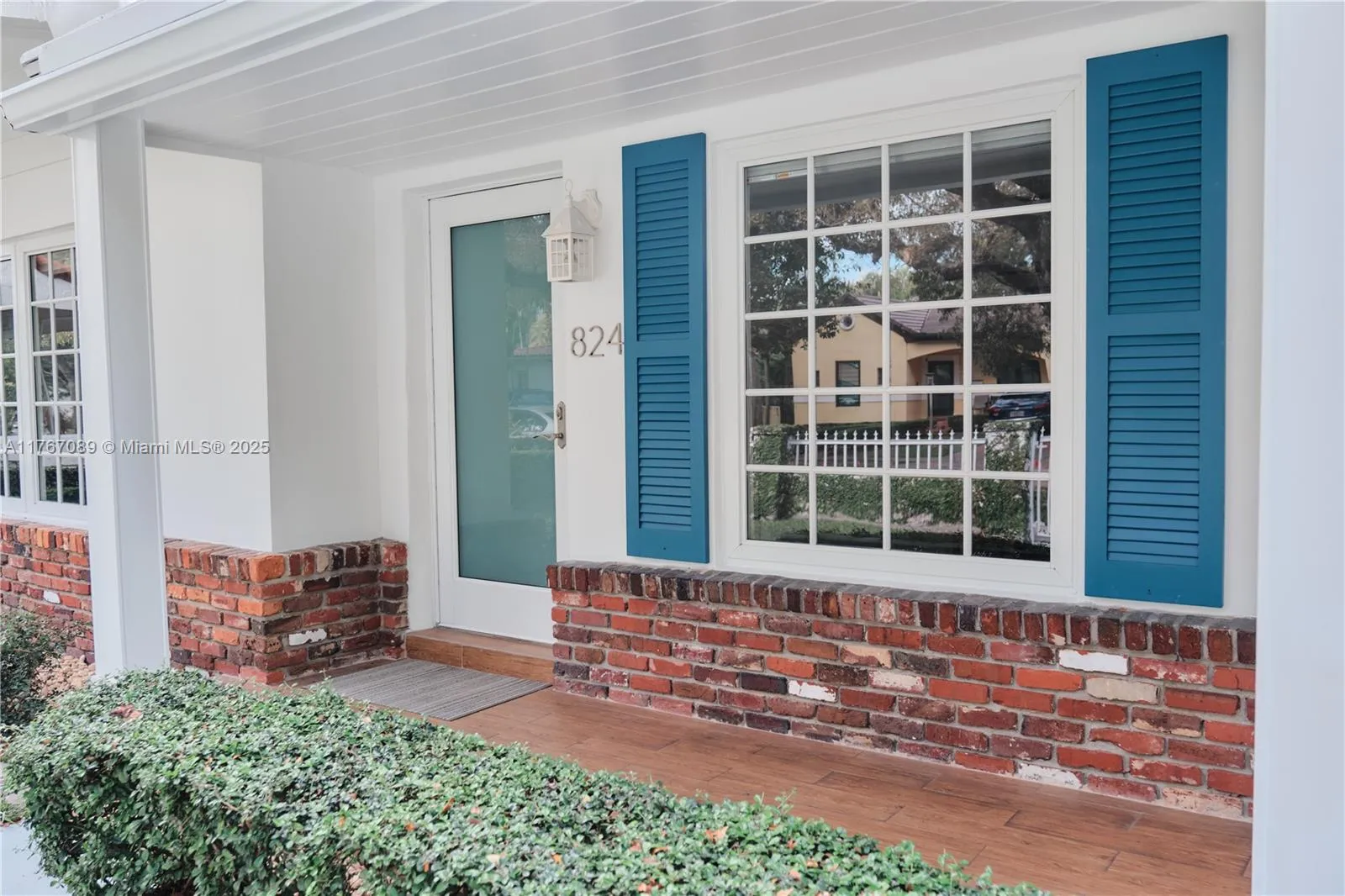 824 Alberca St, Coral Gables FL 33134