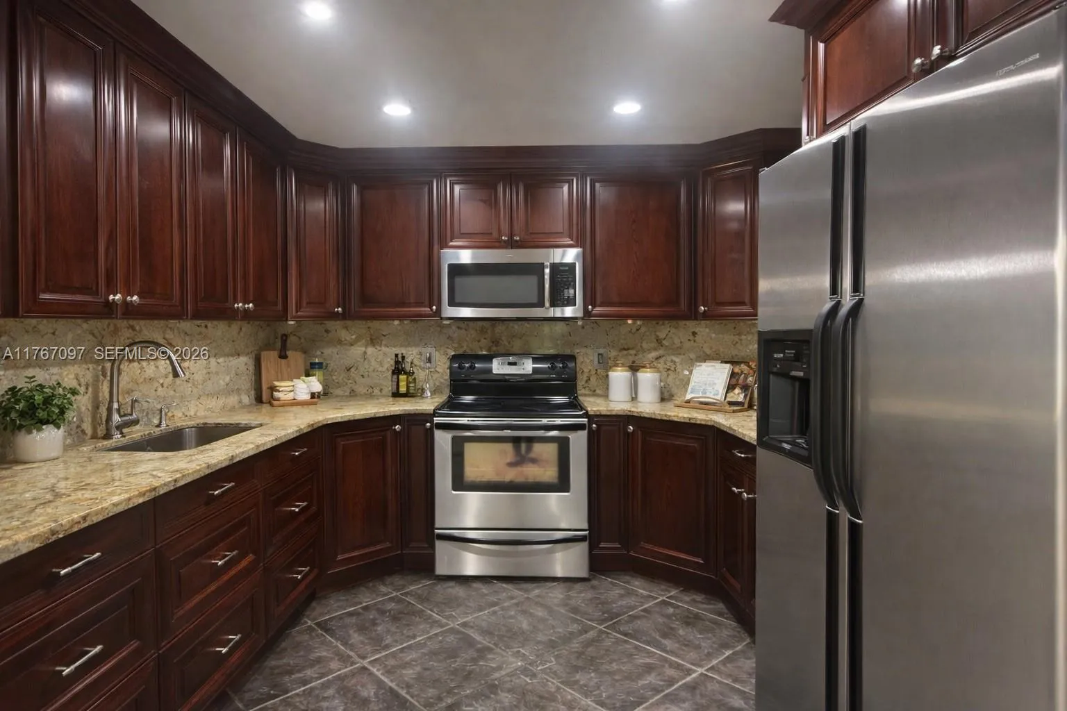 3933 Cocoplum Cir # 3518, Coconut Creek FL 33063