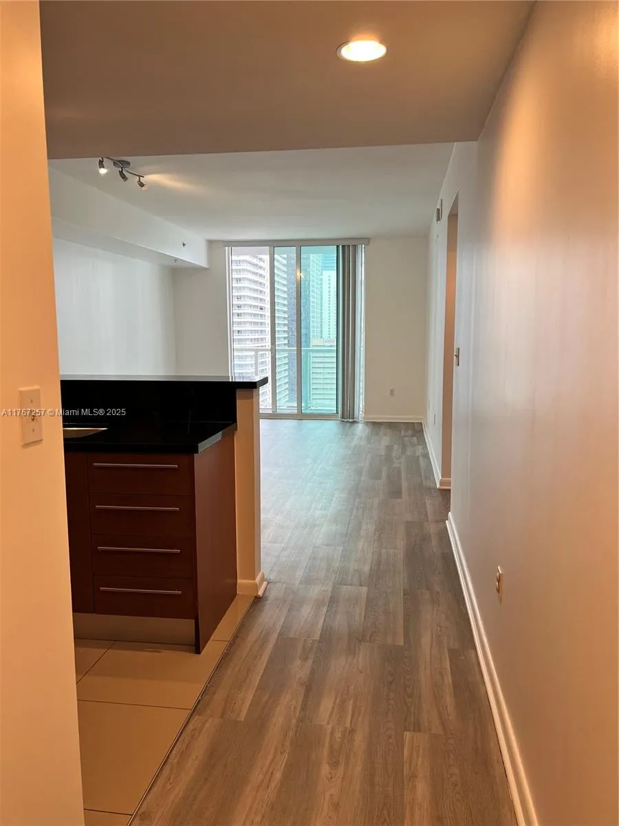 244 Biscayne Blvd # 2609, Miami FL 33132