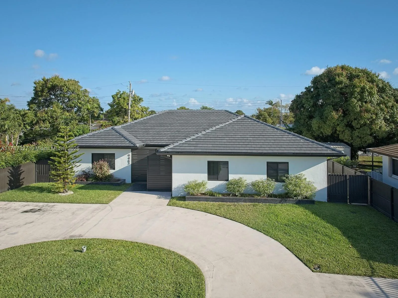 9463 SW 35th St, Miami FL 33165