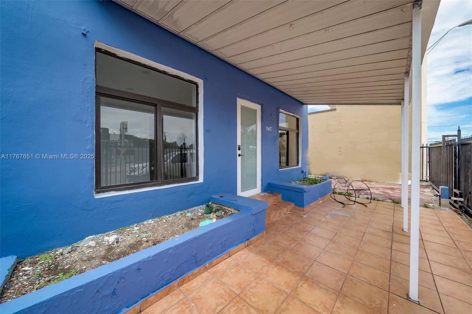 247 NW 54th St, Miami FL 33127