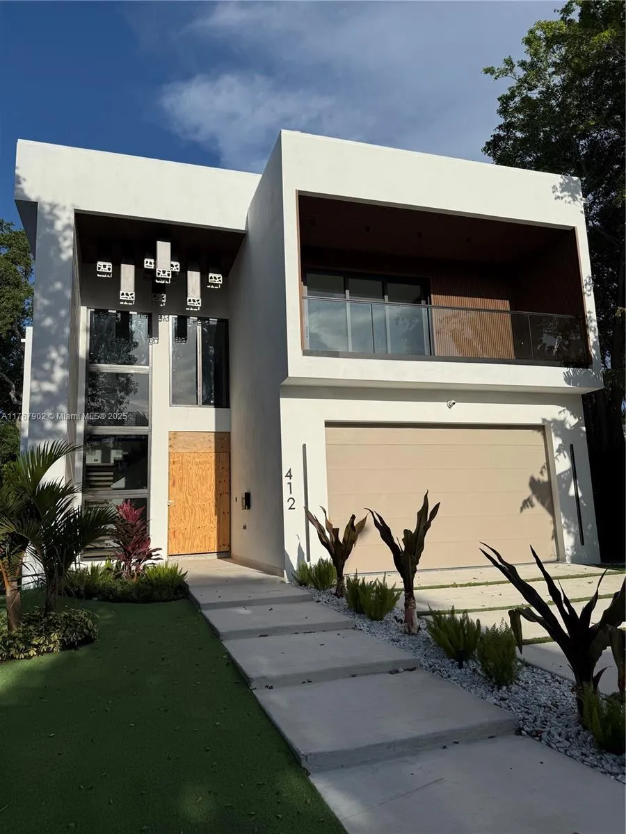 412 NE 10th Ave, Fort Lauderdale FL 33301