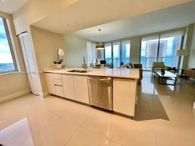 2600 E Hallandale Beach Blvd # T3102, Hallandale Beach FL 33009