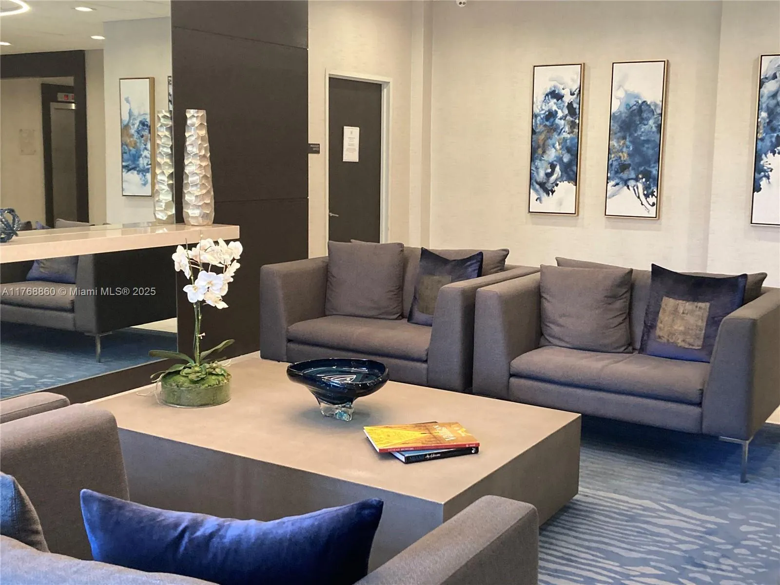 90 Edgewater Dr # 317, Coral Gables FL 33133