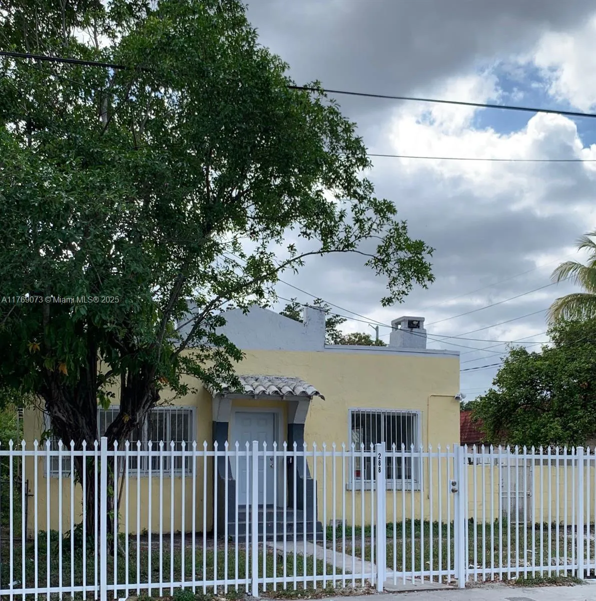 5 bedroom 2 bath for sale at 288 NW 58th St, Miami FL 33127
