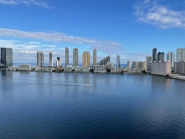 3 bedroom 3 bath for sale at 3000 Island Blvd # 1902, Aventura FL 33160
