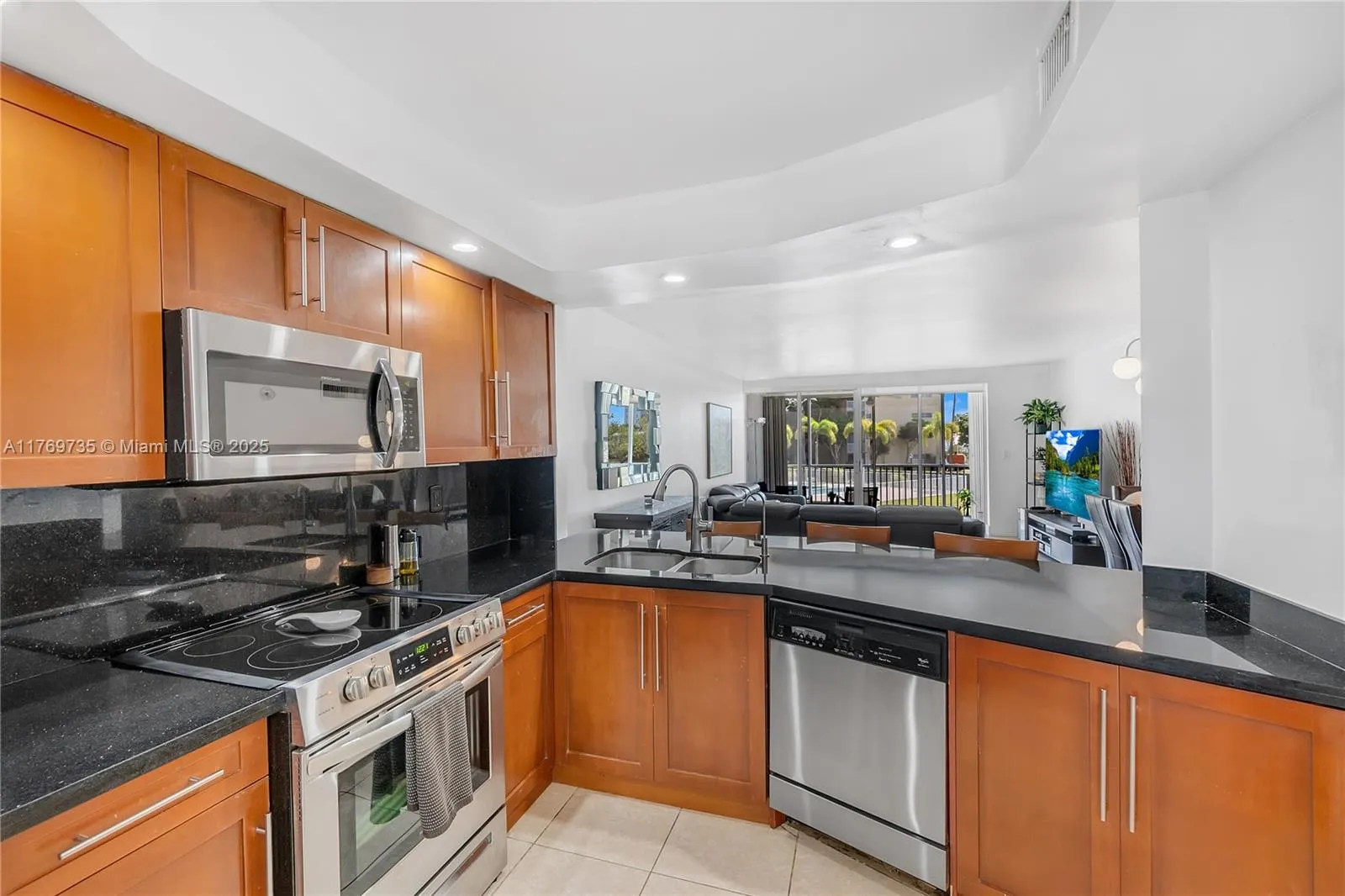 1750 NE 191st St # 1, Miami FL 33179