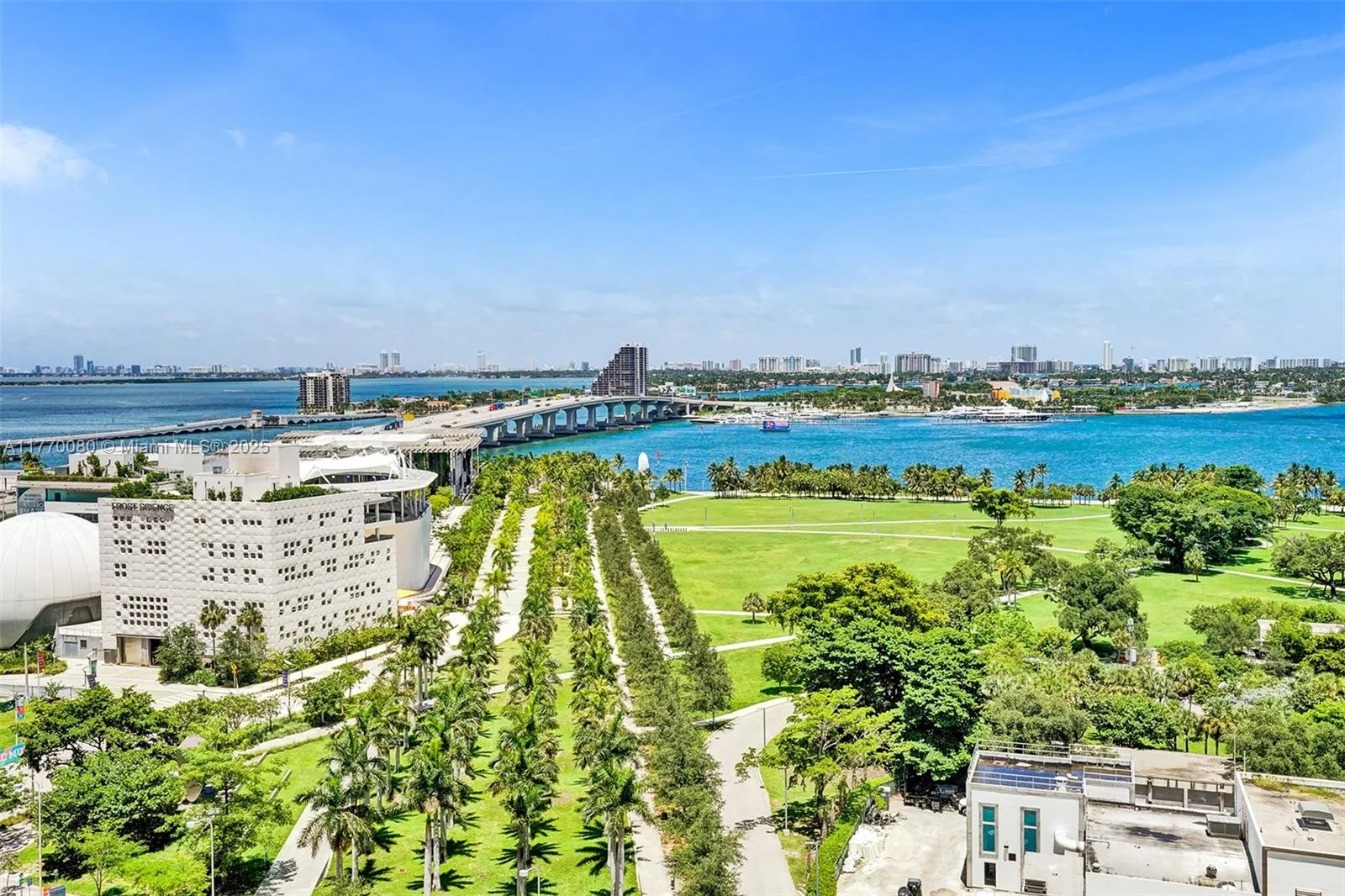 3 bedroom 3 bath for sale at 900 Biscayne Blvd # 1808, Miami FL 33132