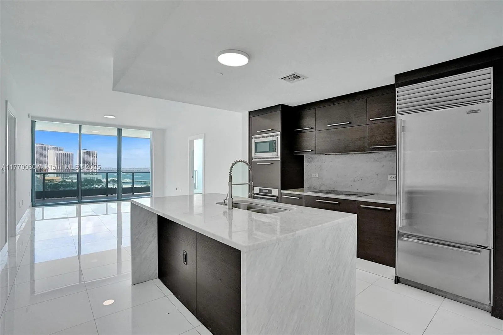 900 Biscayne Blvd # 1808, Miami FL 33132