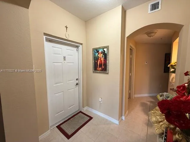 8826 W Flagler St # 105, Miami FL 33174