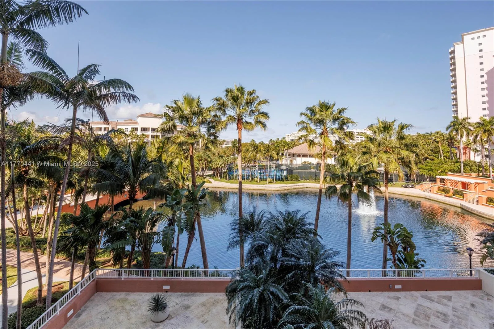 765 Crandon Blvd # 307, Key Biscayne FL 33149