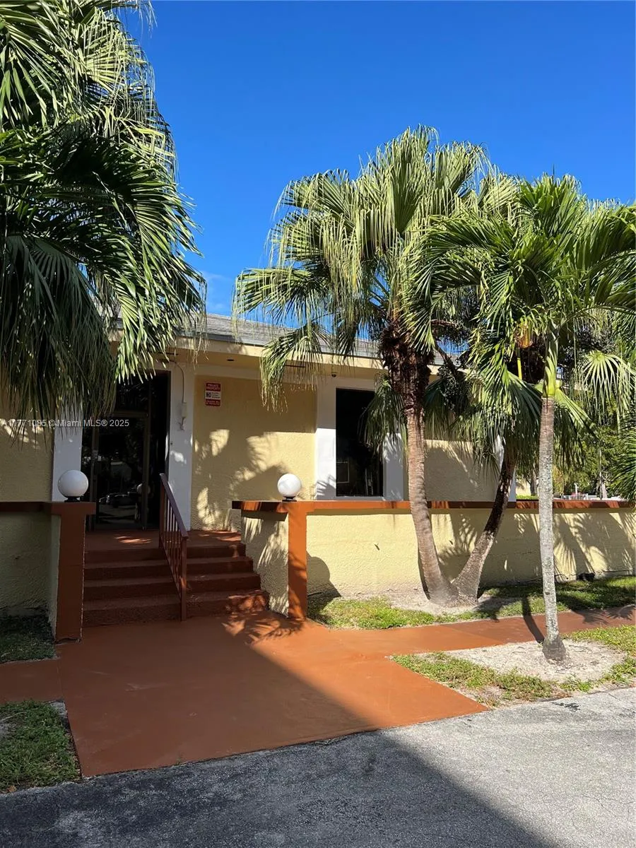 11925 NE 2nd Ave # B308, North Miami FL 33161