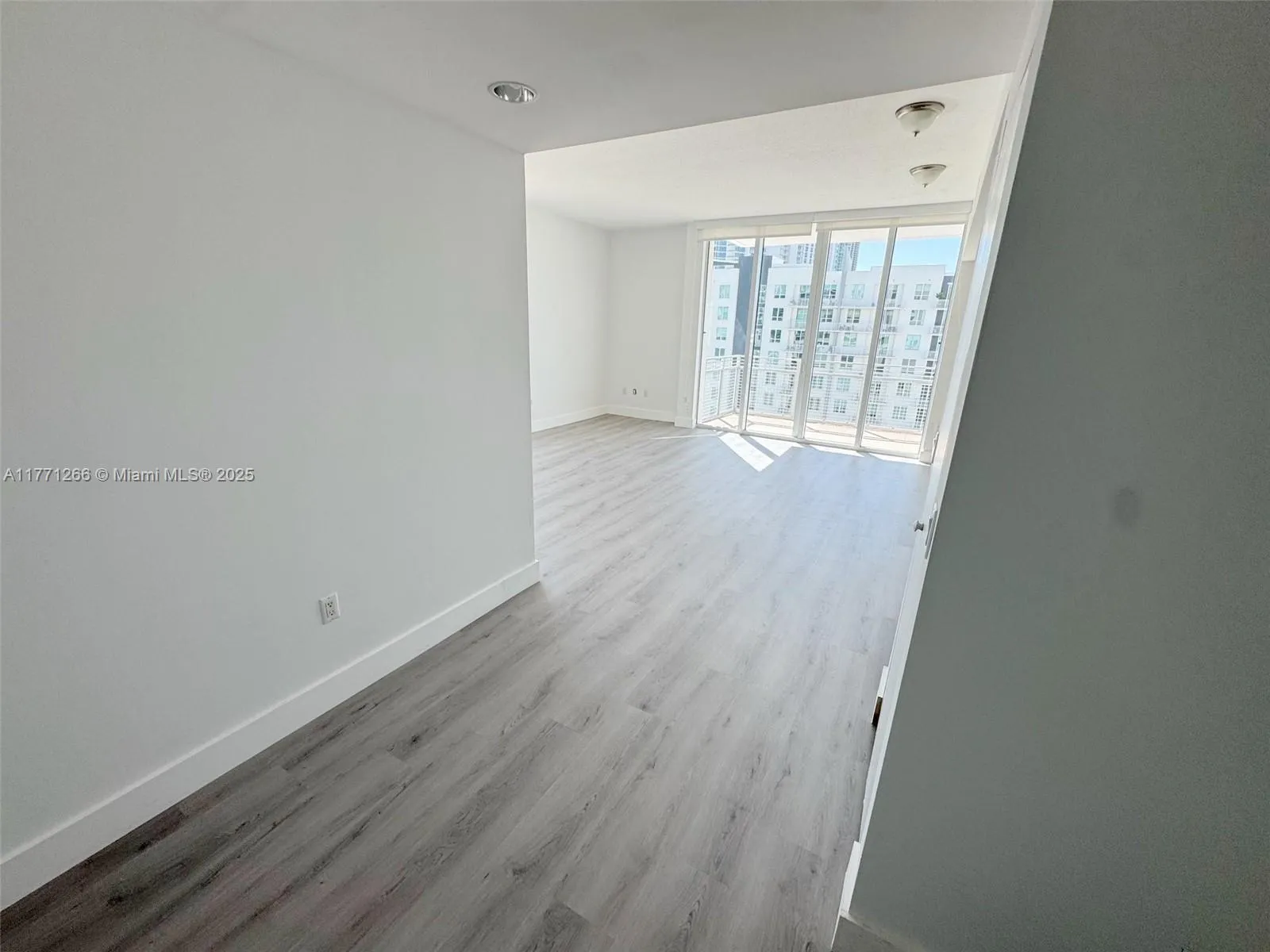350 NE 24th St # 1001, Miami FL 33137