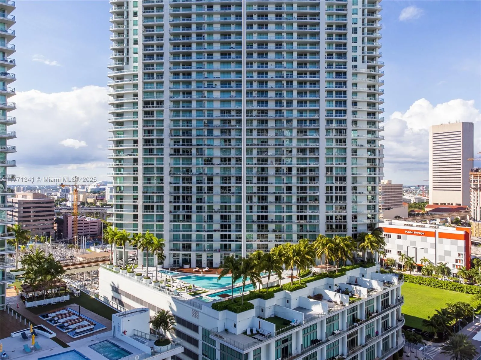 90 SW 3rd St # 4103, Miami FL 33130