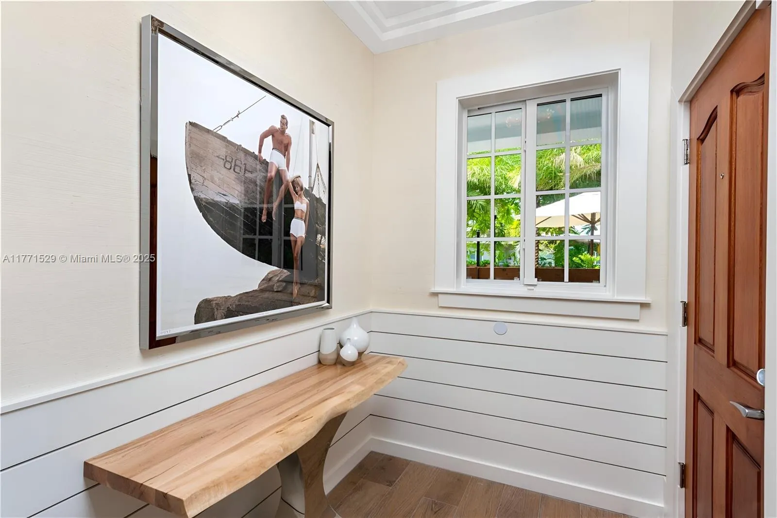 2575 Pine Tree Dr, Miami Beach FL 33140