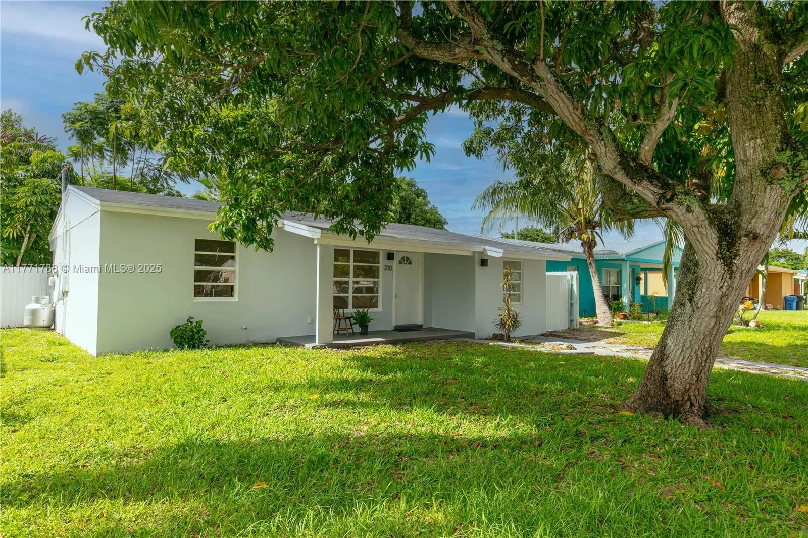 310 NW 55th St, Oakland Park FL 33309