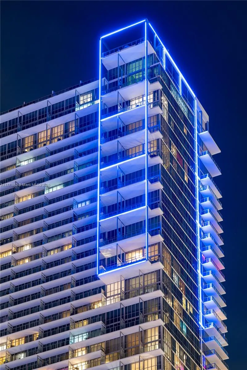 3 bedroom 3 bath for sale at 1100 Biscayne Blvd # 4901, Miami FL 33132
