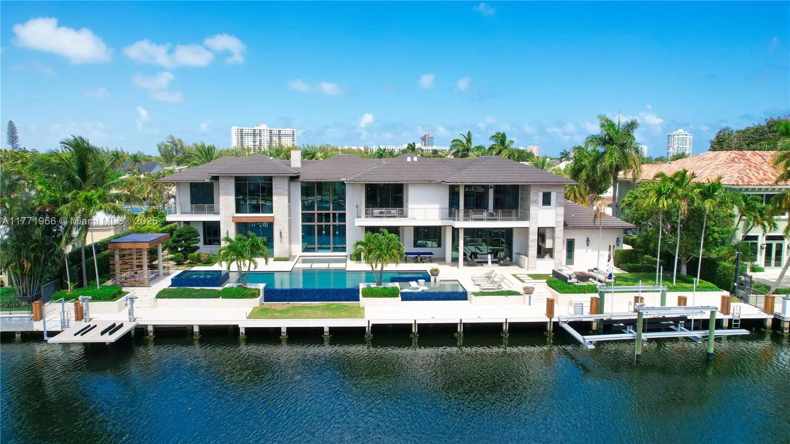 20 Compass Isle, Fort Lauderdale FL 33308
