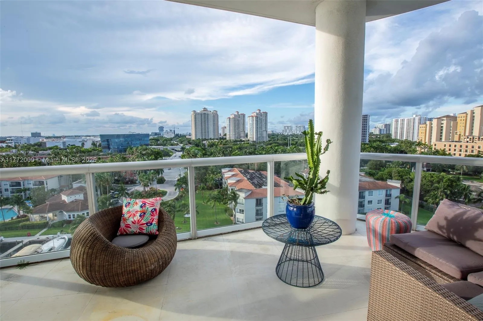 3 bedroom 2 bath for rent at 3131 NE 188th St # 1002, Aventura FL 33180