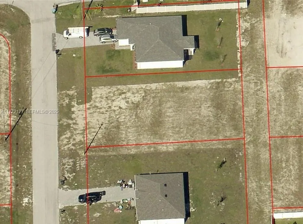 2933 NW 8Th Pl, Cape Coral FL 33993