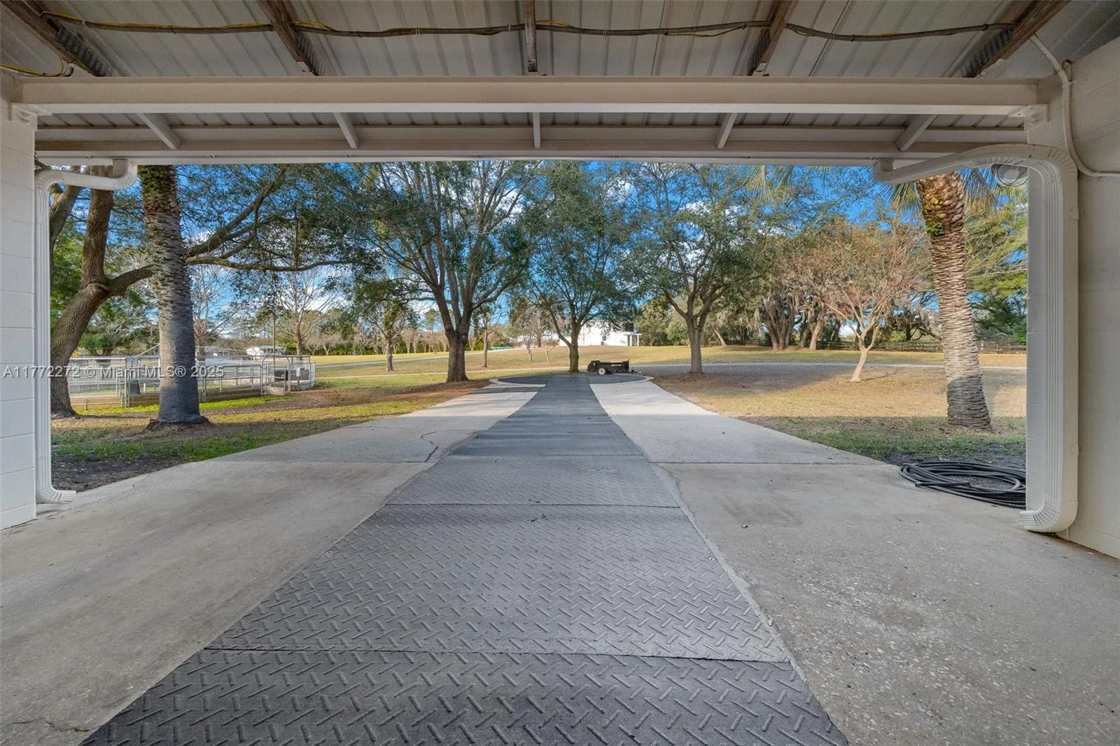16921 SE 19th CT, Other City - In The State Of Florida FL 34491