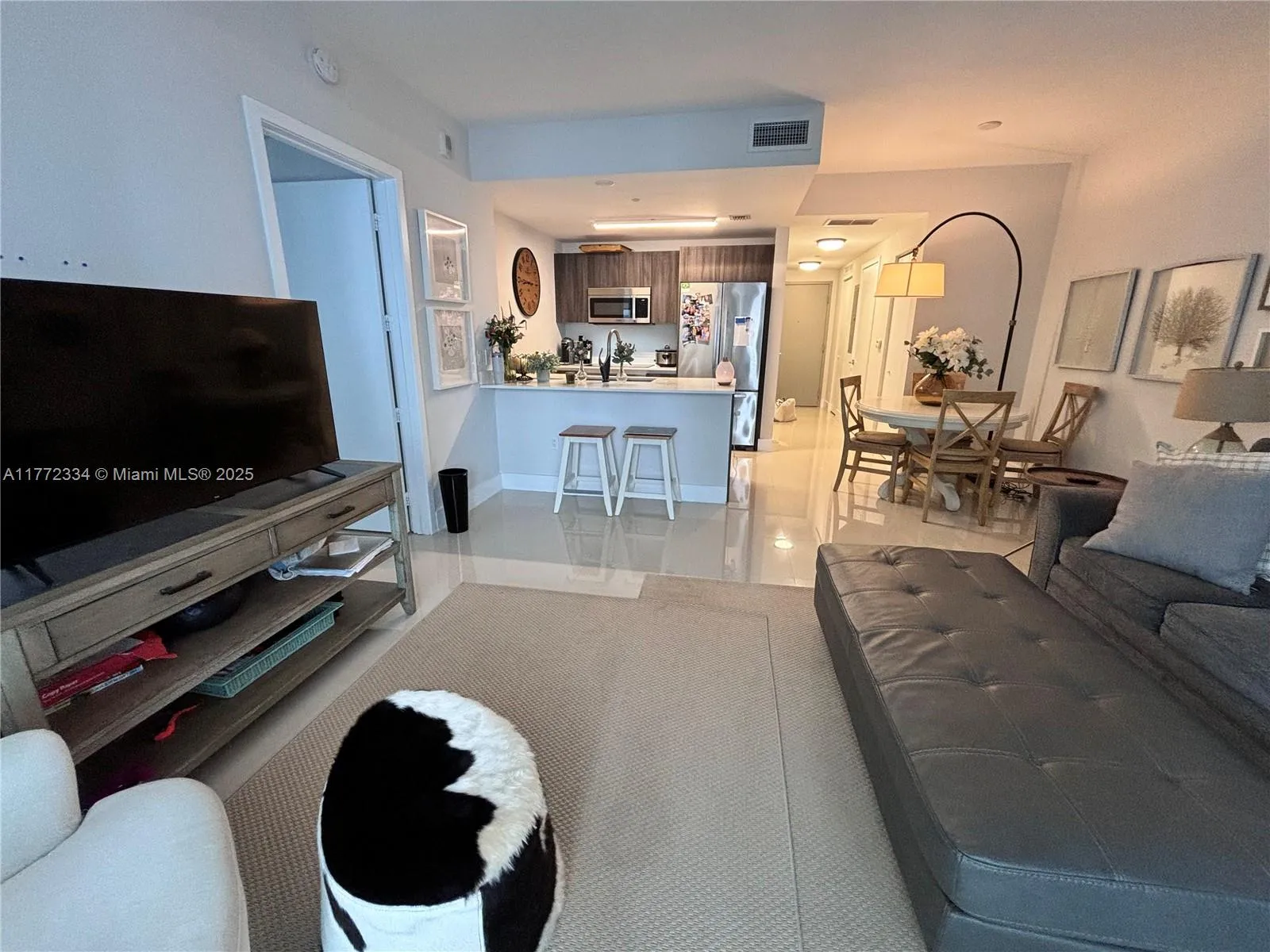 1 bedroom 1 bath for sale at 488 NE 18th St # 1904, Miami FL 33132