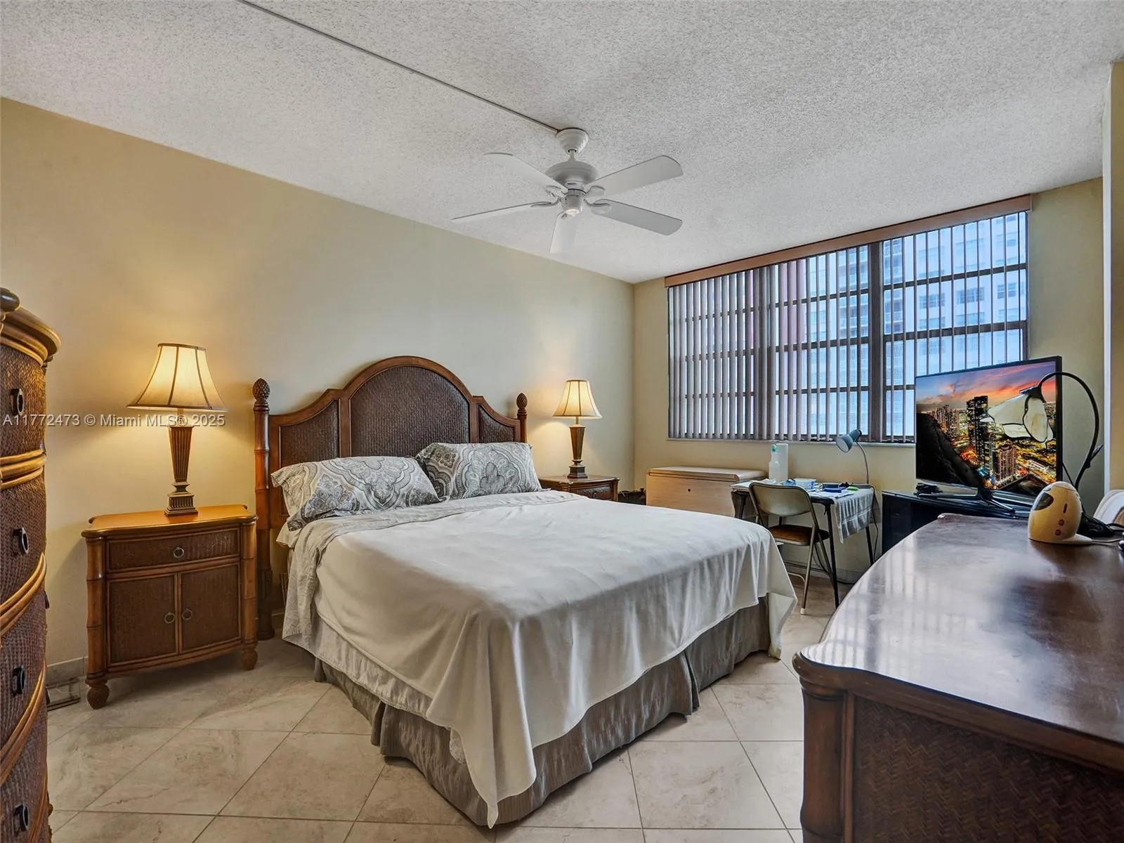 3113 S Ocean Dr # 710, Hallandale Beach FL 33009