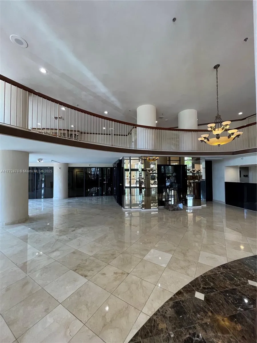 10185 Collins Ave # 1110, Bal Harbour FL 33154
