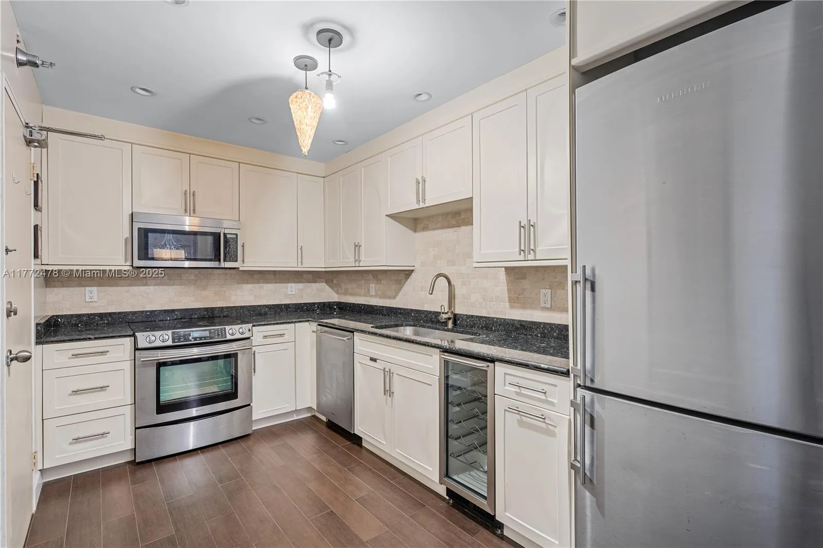 10185 Collins Ave # 1110, Bal Harbour FL 33154