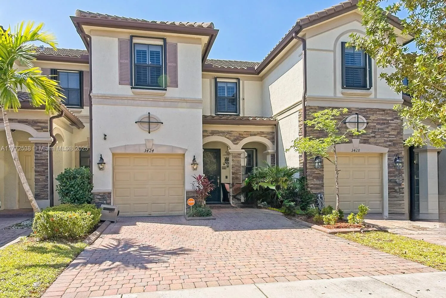 3 bedroom 2 bath for sale at 3424 W 92nd Pl # 0, Hialeah FL 33018