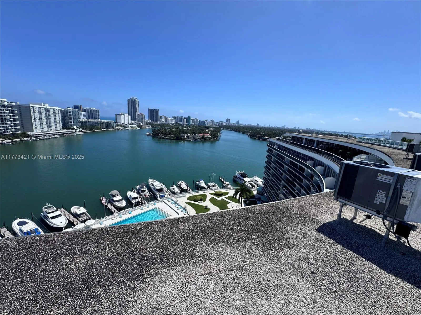 900 Bay Dr DS20, Miami Beach FL 33141