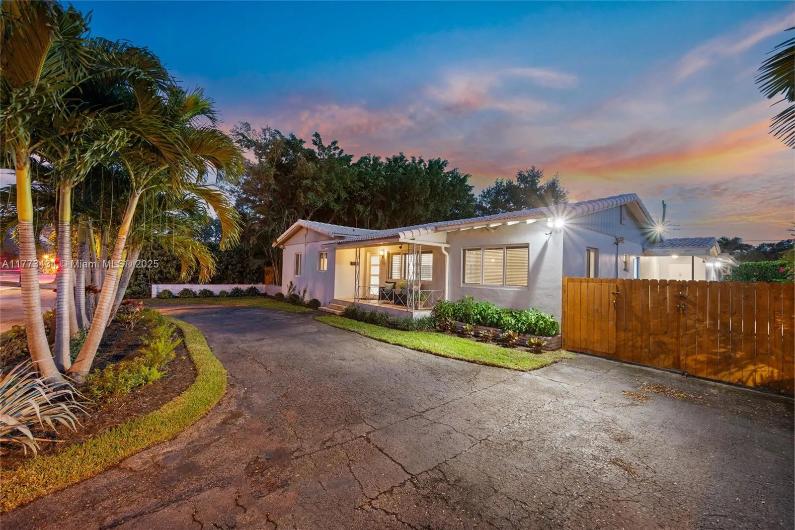 4 bedroom 3 bath for sale at 74 NE 103rd St, Miami Shores FL 33138