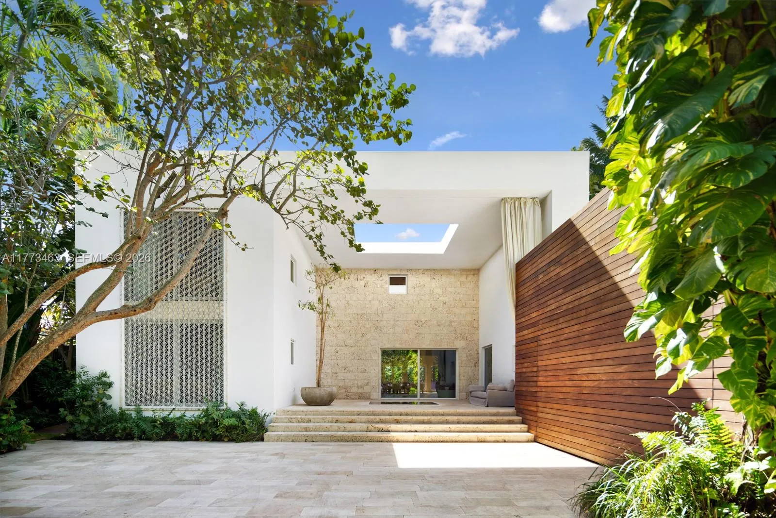 1500 W 23rd St, Miami Beach FL 33140