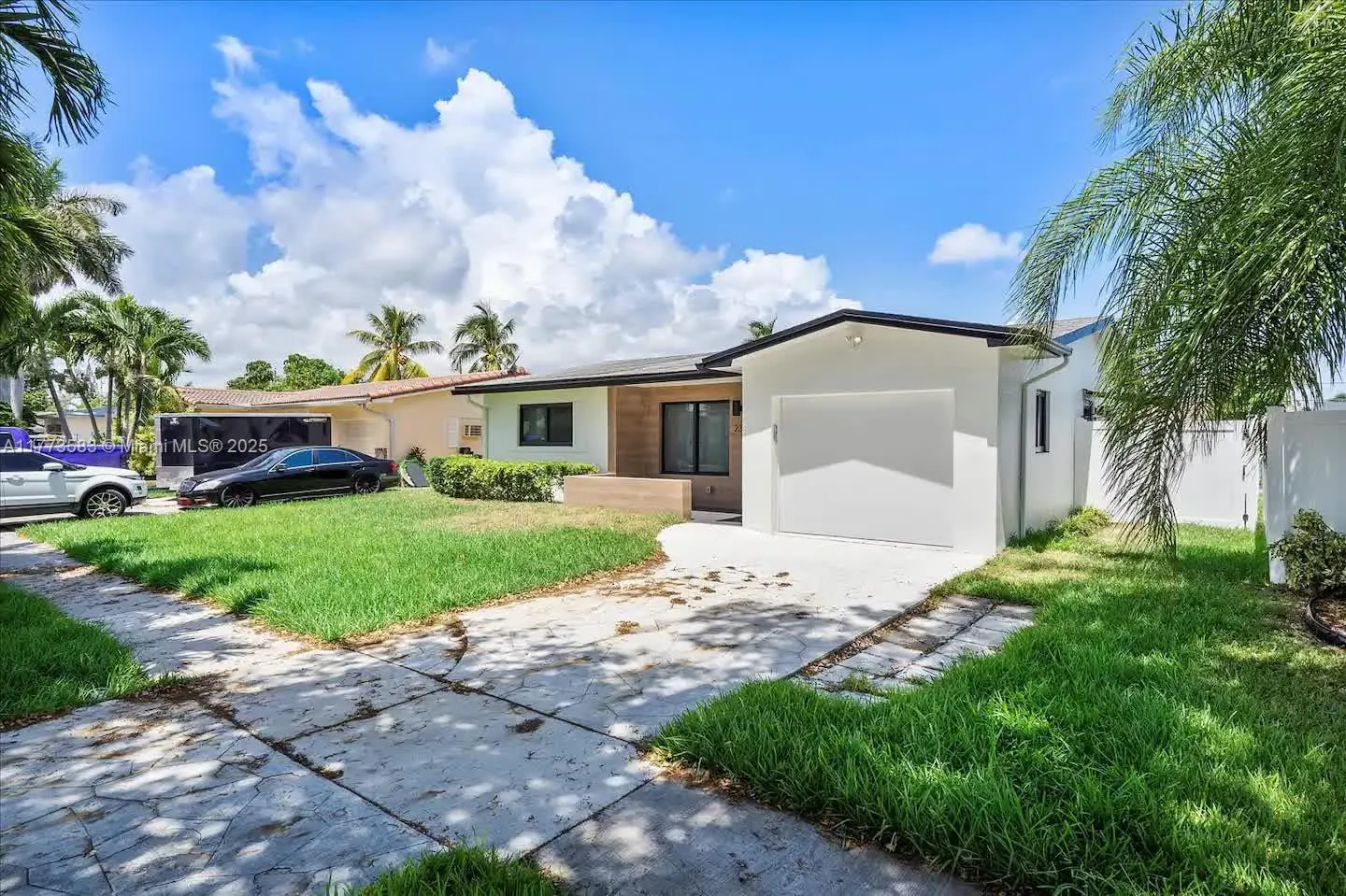 233 SE 4th Ter, Dania Beach FL 33004