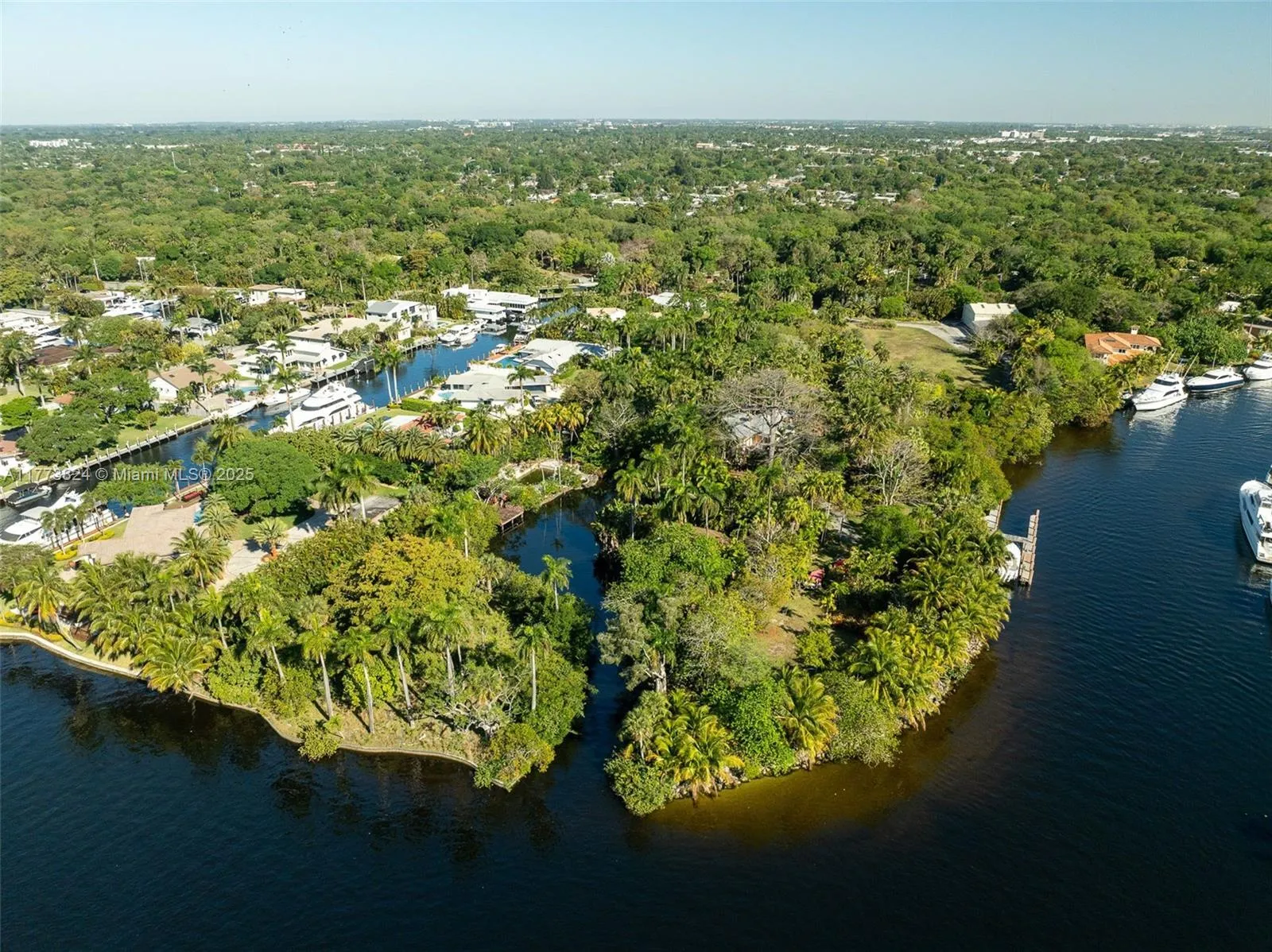 2350 SW 26th Ave, Fort Lauderdale FL 33312