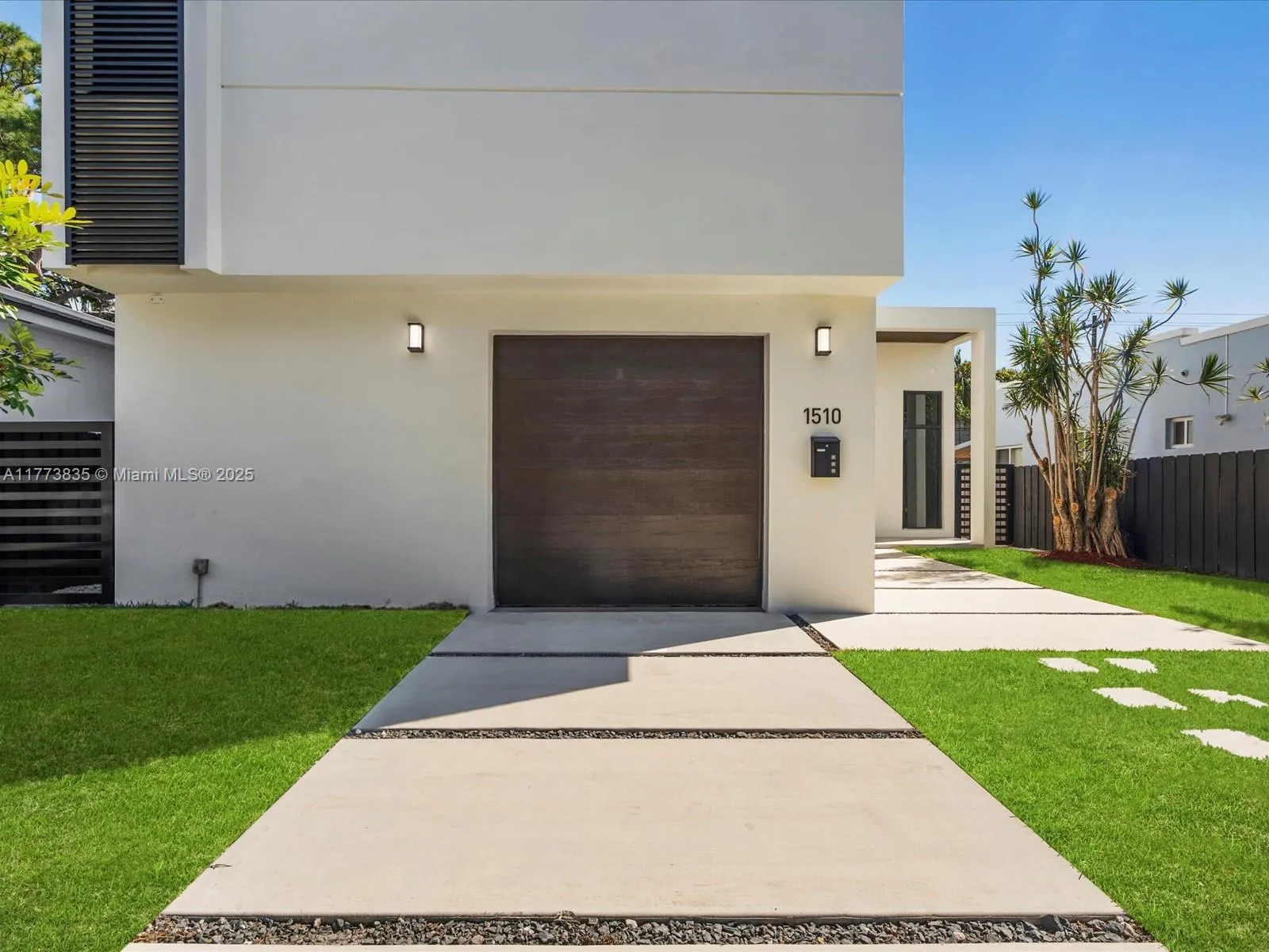 1510 SW 15th St, Miami FL 33145