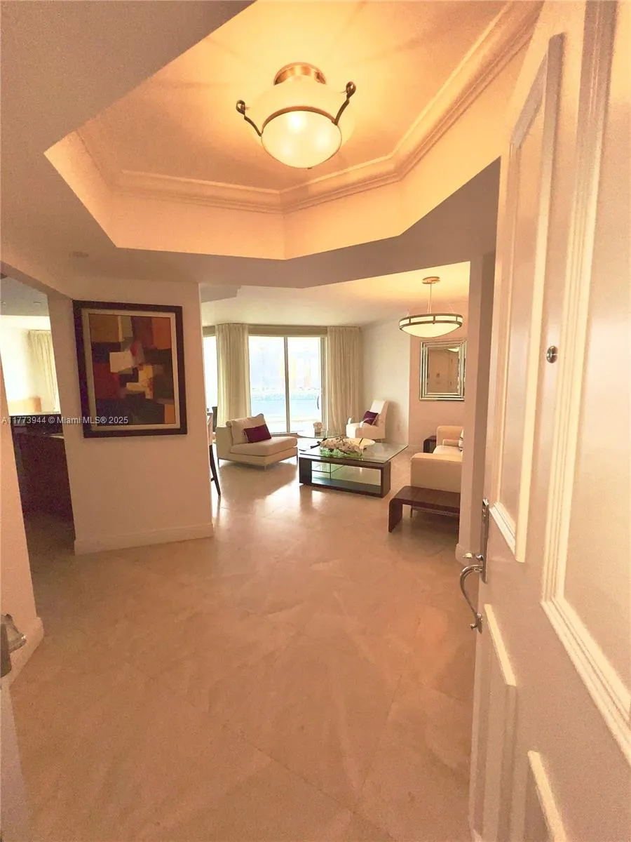 6000 Island Blvd # 2104, Aventura FL 33160