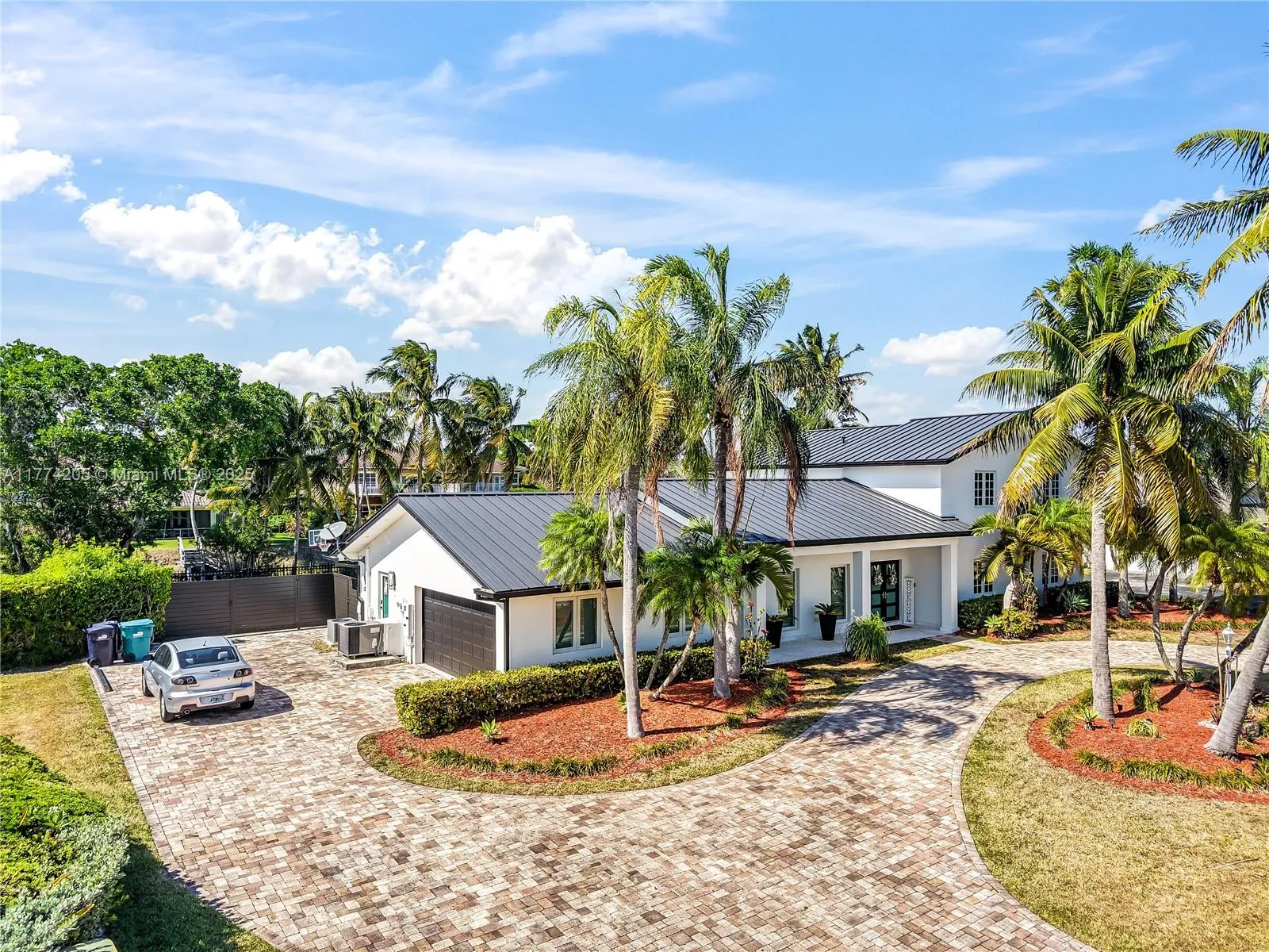 6 bedroom 3 bath for sale at 7501 SW 174th St, Palmetto Bay FL 33157